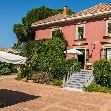 Affascinante Ottocentesca A Villa *