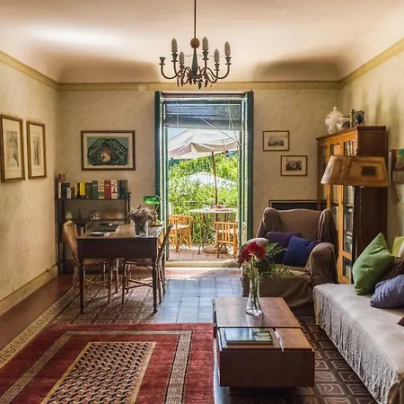 Affascinante Ottocentesca A Villa Caltagirone