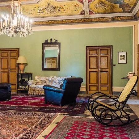 Affascinante Ottocentesca A * Кальтаджироне